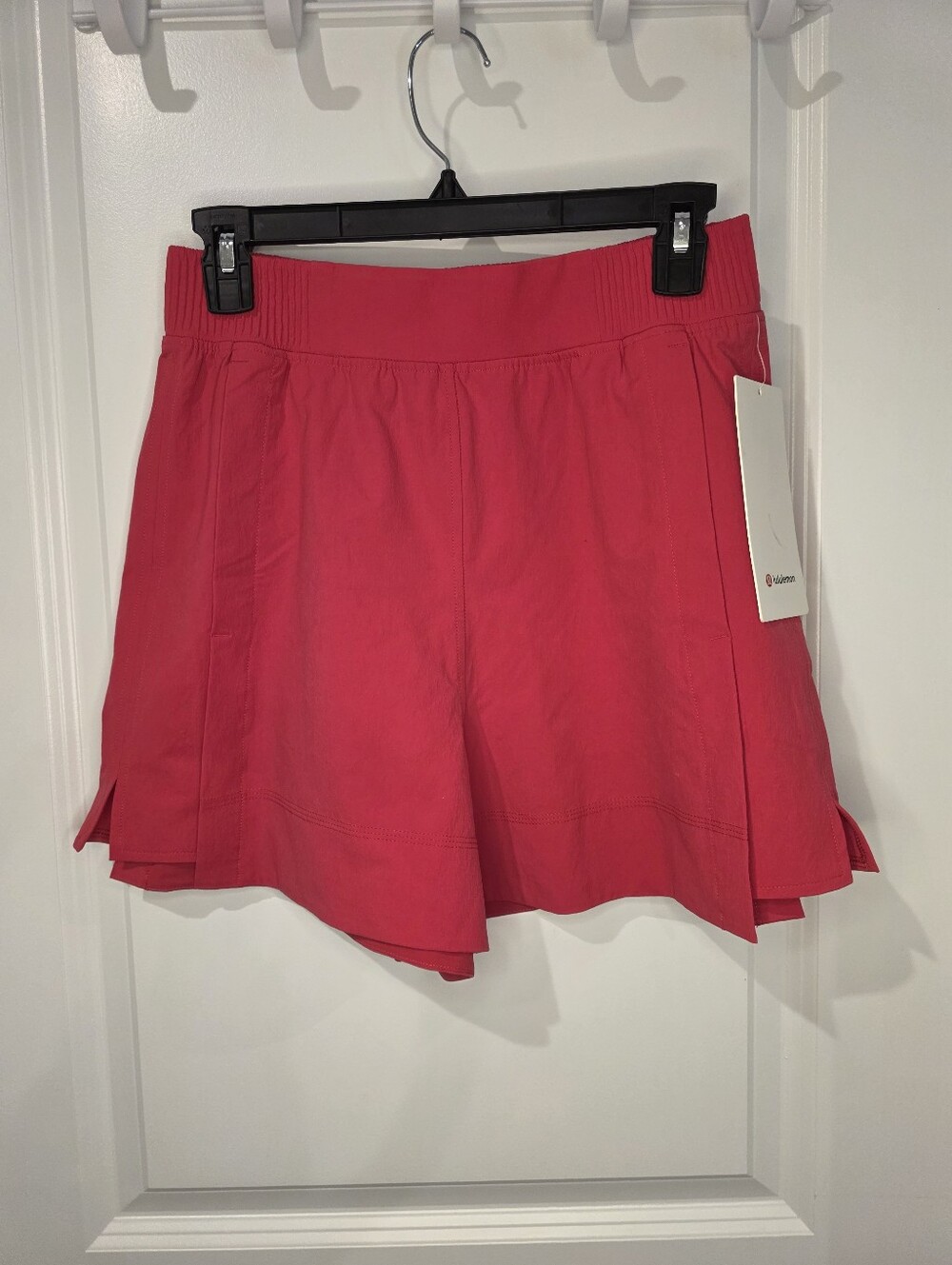 Lululemon Stretch Woven Relaxed-Fit High-Rise Short 4"